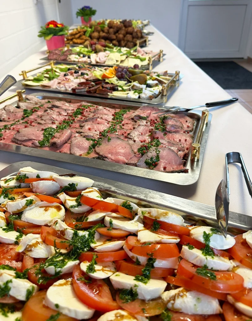 Büffet mit kleinen Snacks