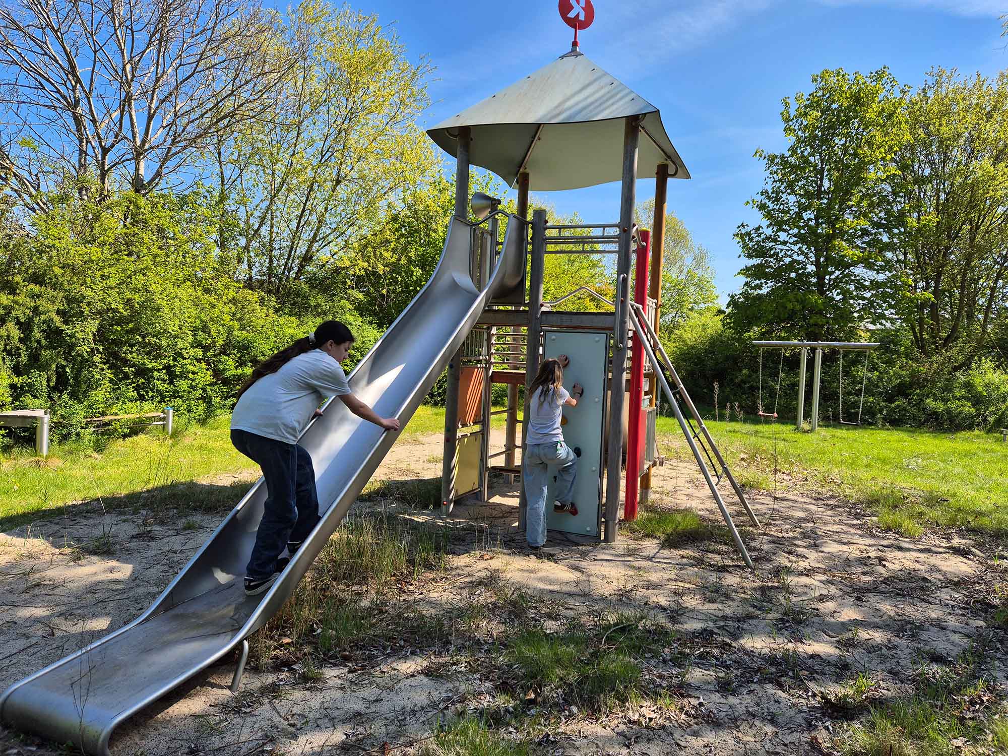 Spielplatz-Neubau mit Kaiser & Kühne