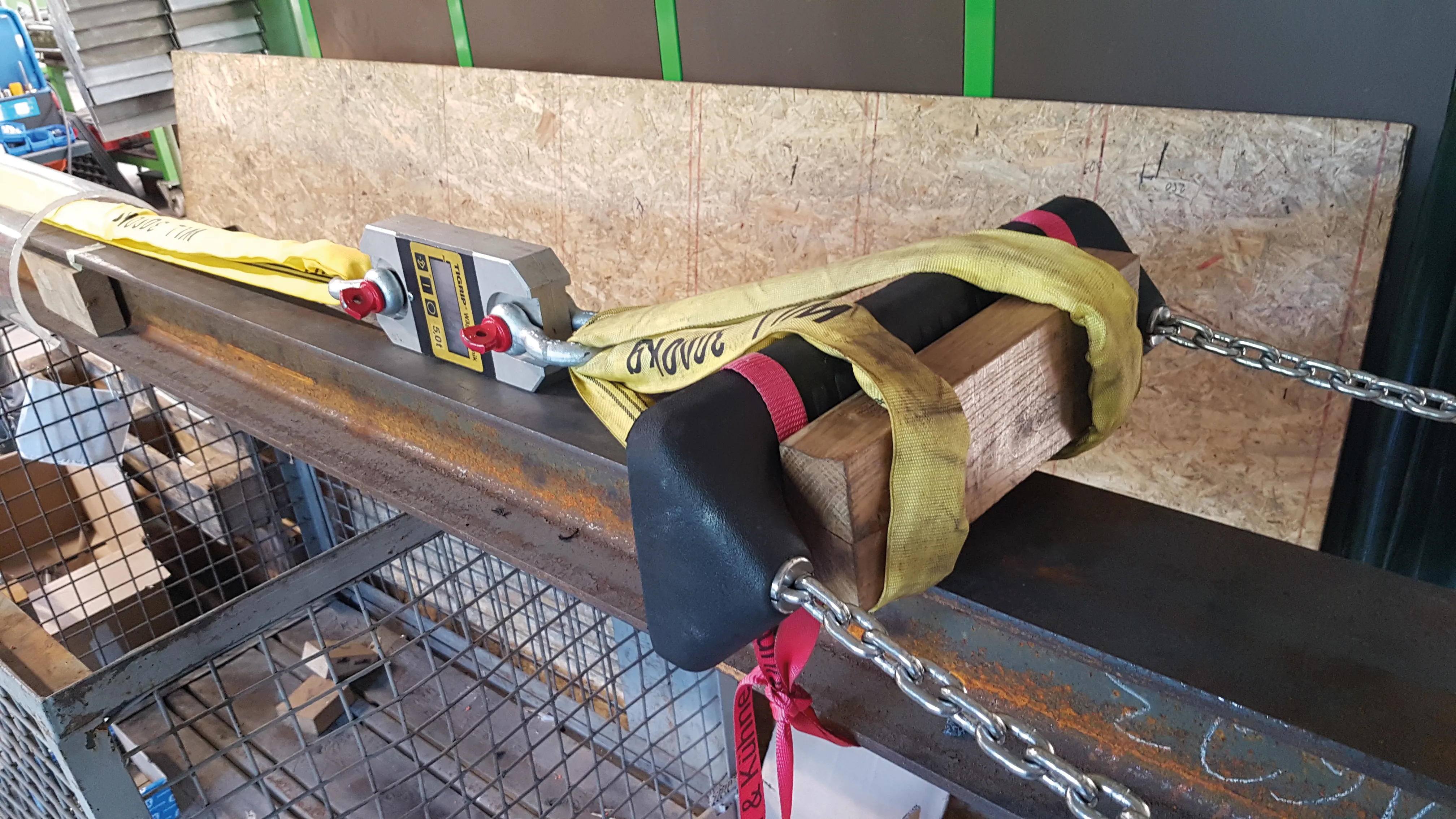 Load test of the single-point swing joint